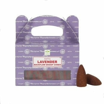 Тамянови конуси за тамянници (кандилници) с обратен поток - Lavandula in a purple box.
