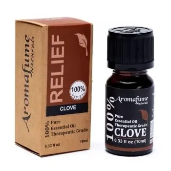 Бутилка Aromafume Naturals Етерично масло от карамфил до кутия.